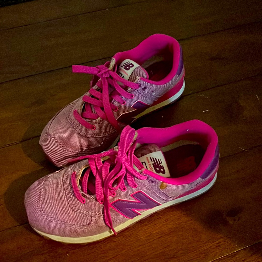EUC New Balance 574, size 7.5